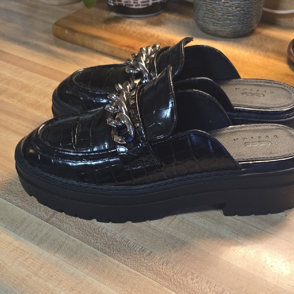 ASOS Black Croc-Embossed Mules with Chain Accent - Picture 4 of 5